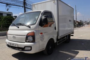 Hyundai Porter H150 Thùng Kín Composite 1.2 tấn