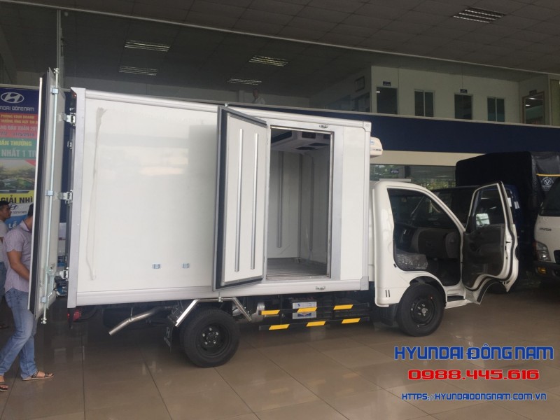 Xe tải Hyundai Porter H150 thùng đông lạnh