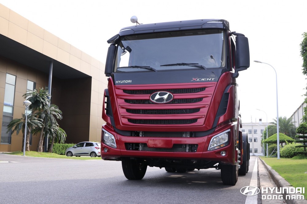 Đầu kéo Hyundai Xcient GT