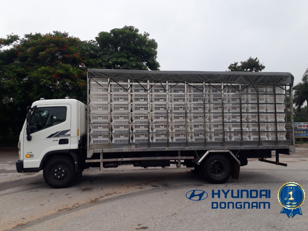Xe tải Huyndai New Mighty EX8L chở gà thịt - 6,2 tấn