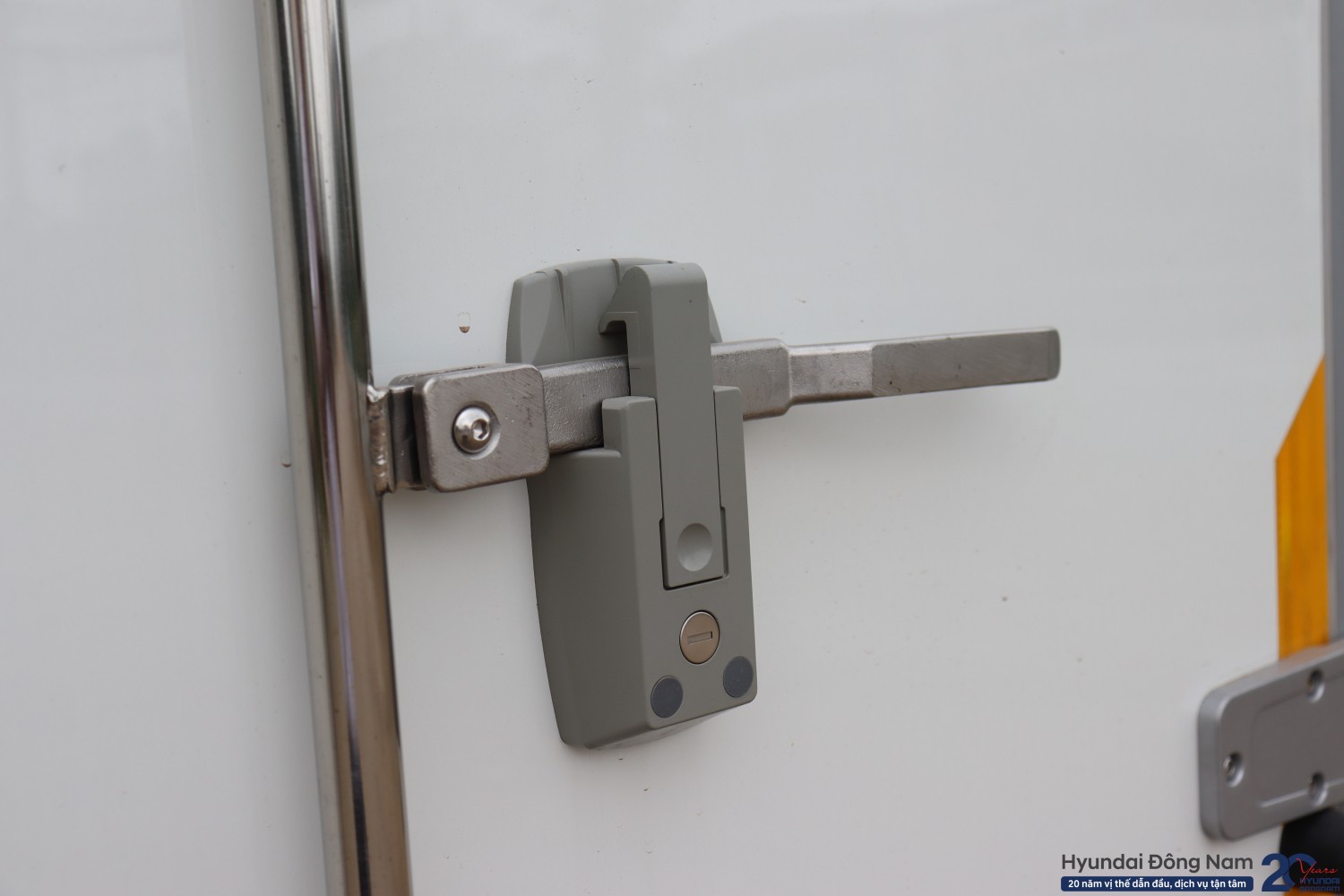 Khóa cửa TĐL H150