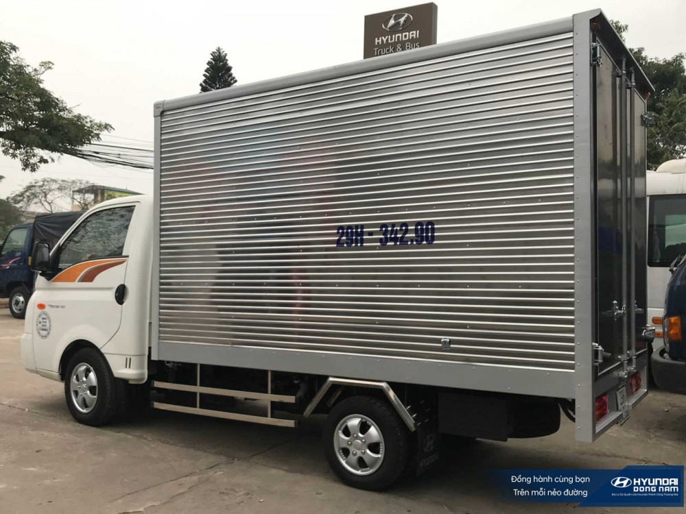 Xe tải Hyundai Porter H150 Thùng Kín