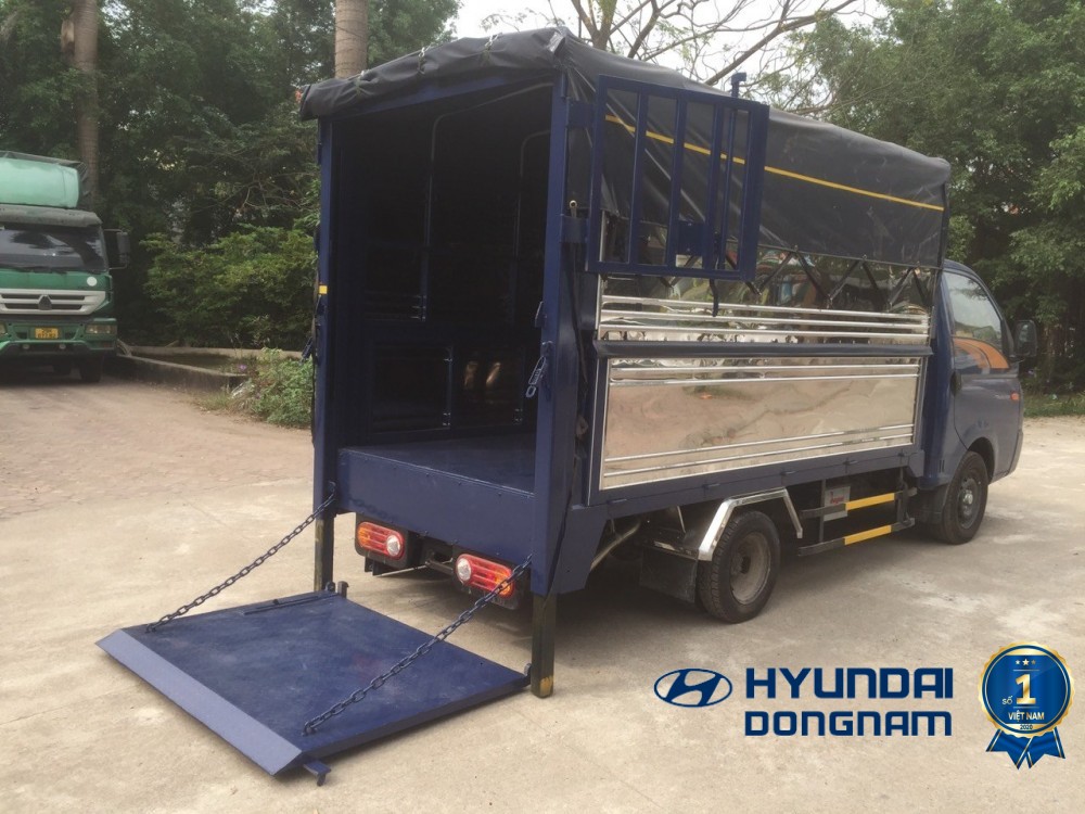 Hyundai Porter H150 thùng bạt bửng nâng (5)