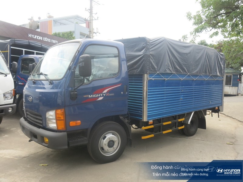 Xe tải 2.5 tấn thùng mui bạt Hyundai