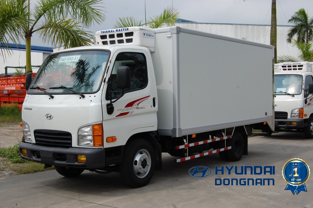 Xe tải Hyundai N250SL thùng đông lạnh - 1,9 tấn.