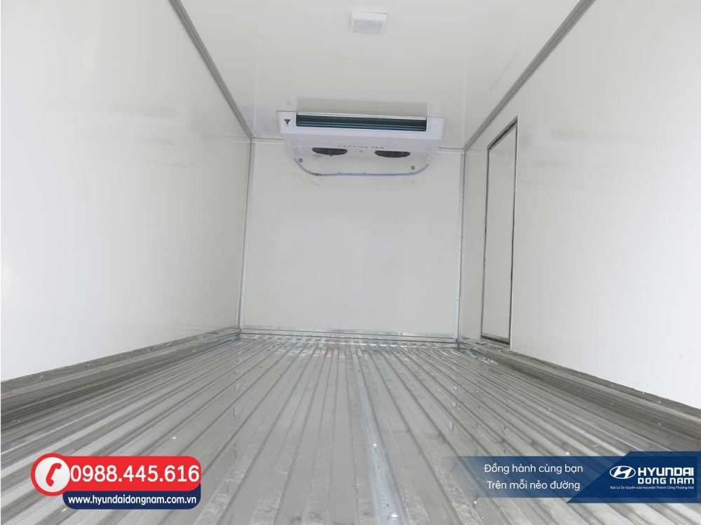 Sàn thùng xe Hyundai N250SL đông lạnh sử dụng inox SUS304 chấn sóng