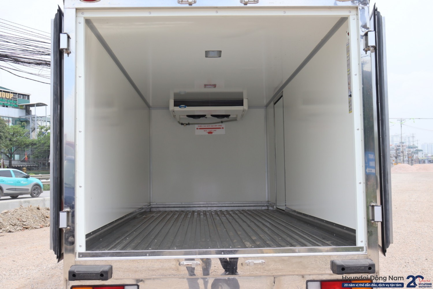 thùng đông lạnh N250SL