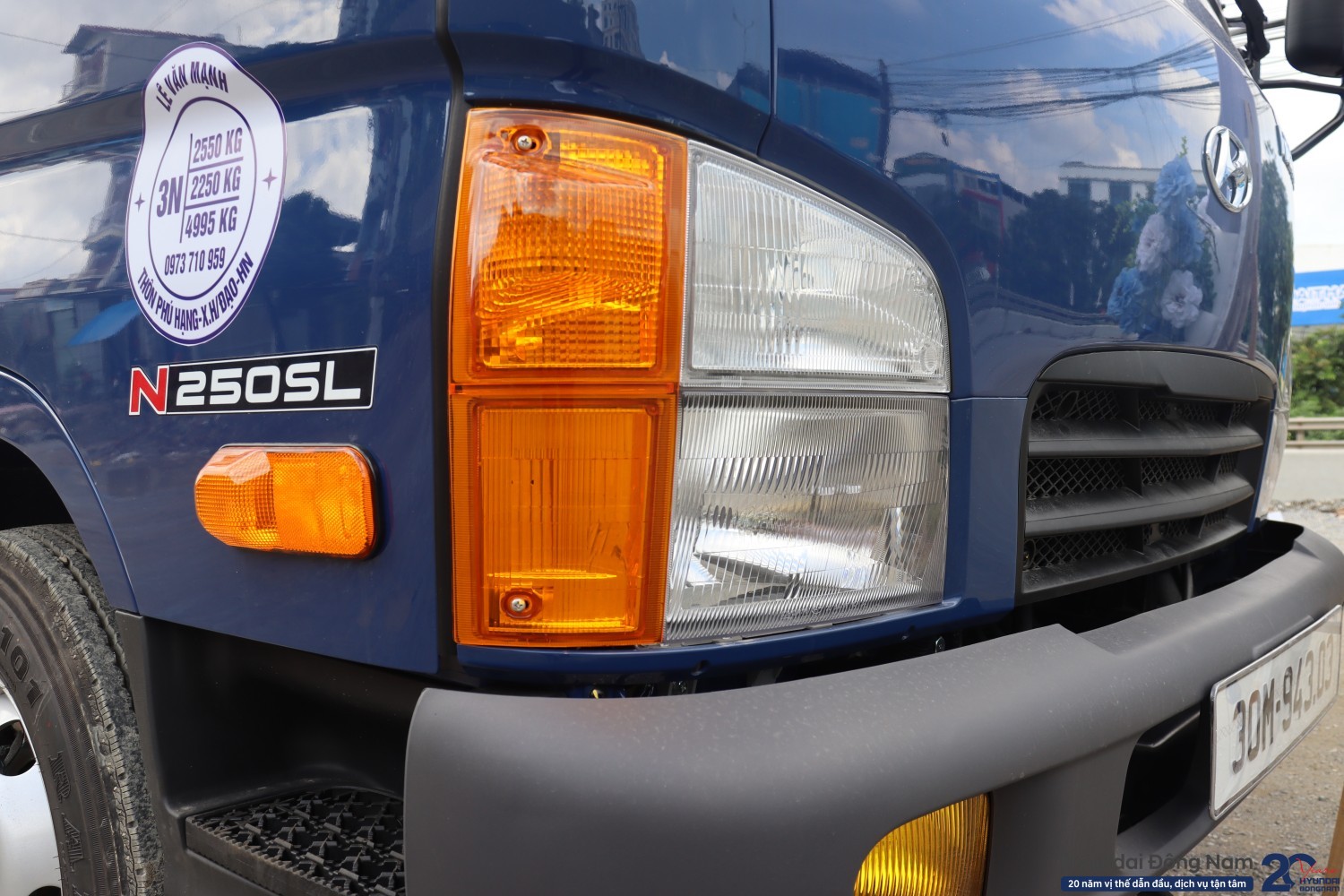 Hyundai N250SL thùng mui bạt inox
