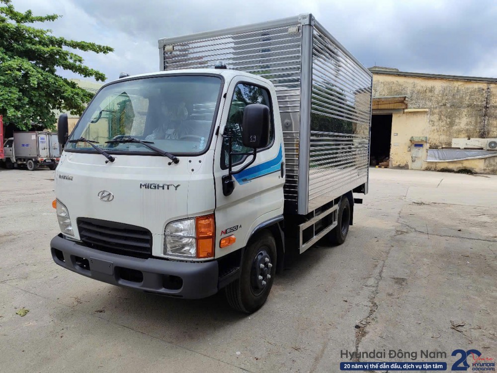 Hyundai N500A Thùng kín dài 3.7m