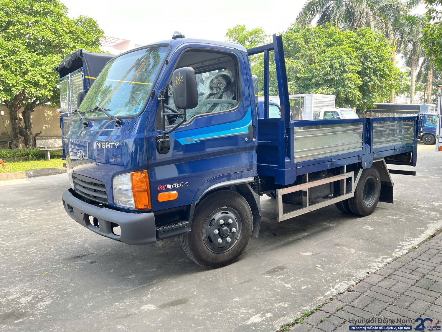 Hyundai N500A thùng lửng dài 3m7