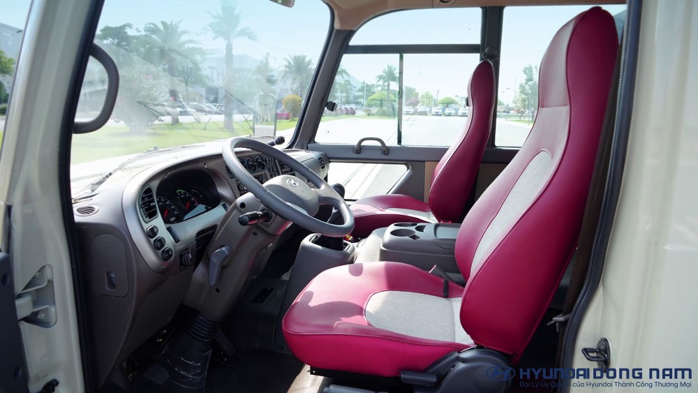 xe khach new county 29 cho 41