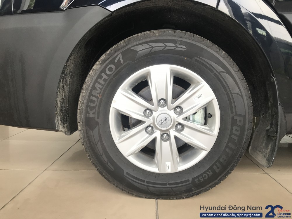 Lốp xe Hyundai Solati (25)