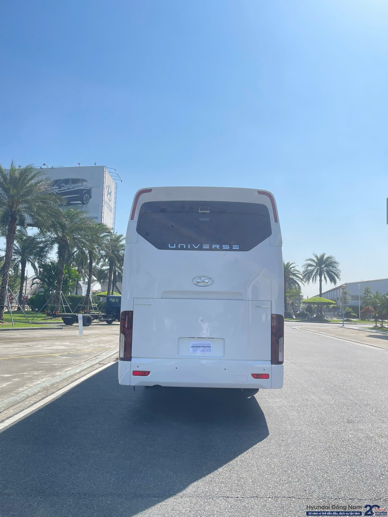 Hyundai Universe Prestige 47 chỗ