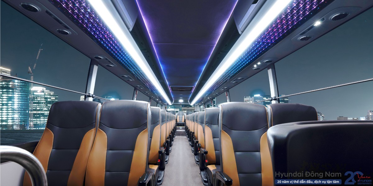 đèn trần Hyundai Universe Prestige