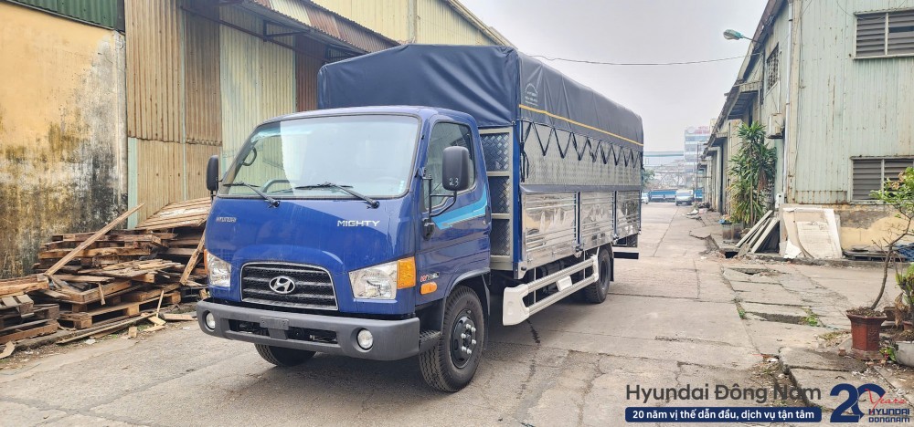 Hyundai W11SL thùng bạt inox