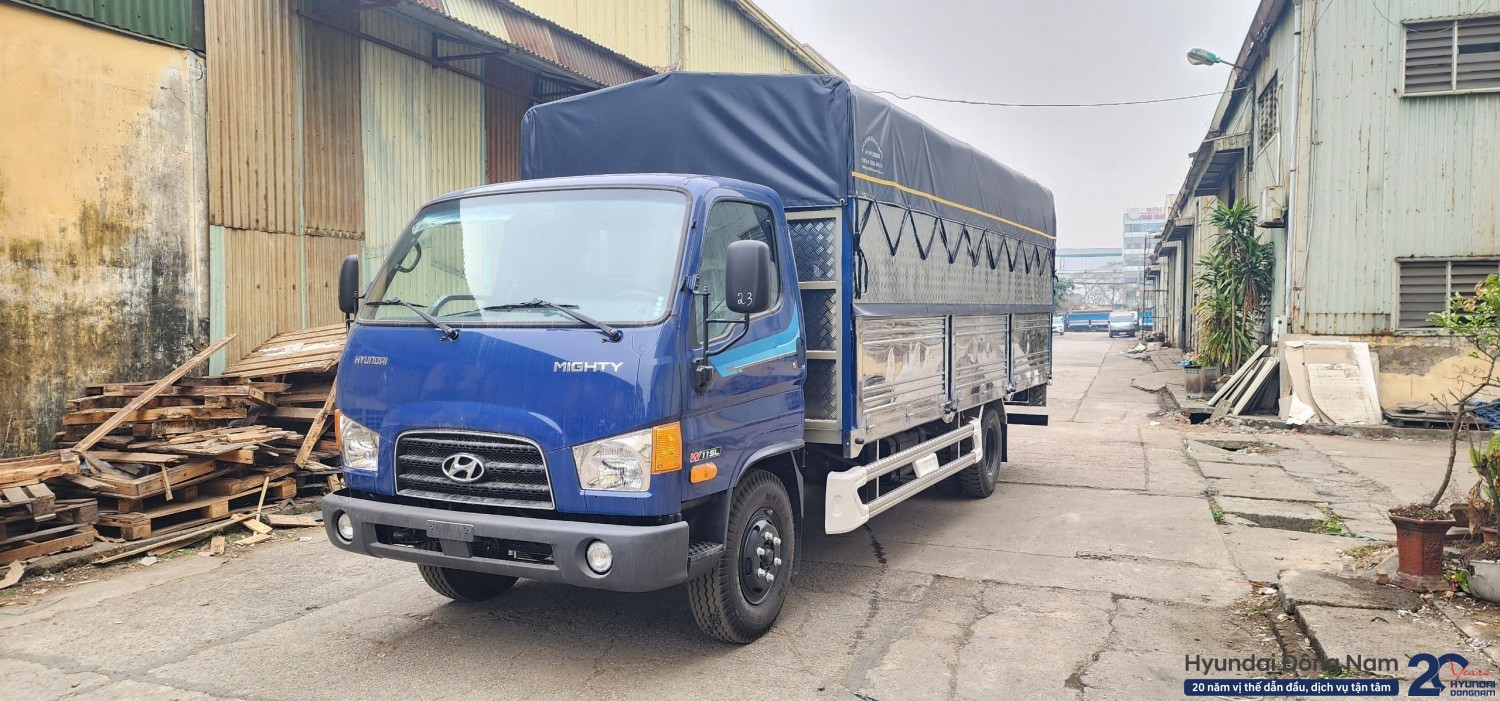 Hyundai Mighty W11SL thùng mui bạt