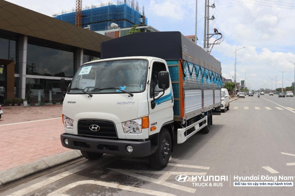 Hyundai W11XL thùng mui bạt inox