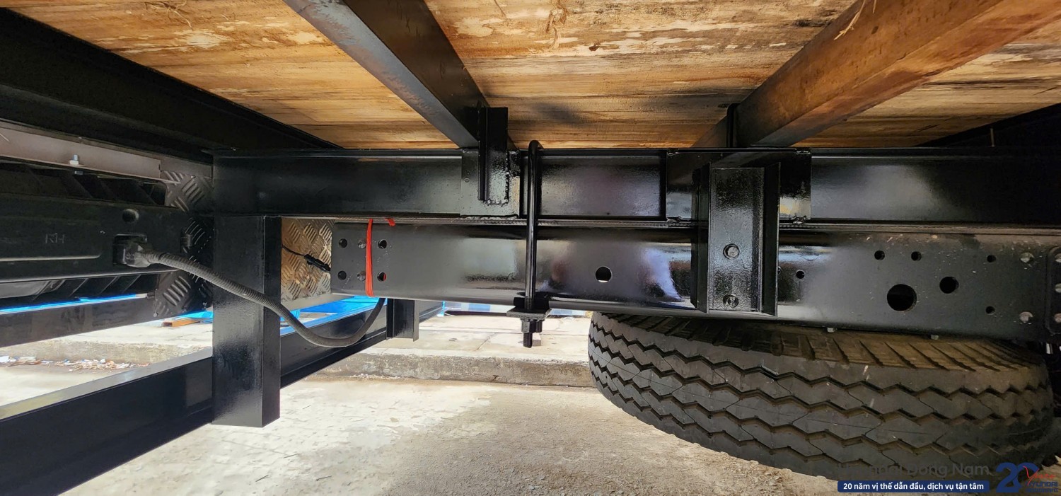 Hyundai W11XL thùng mui bạt