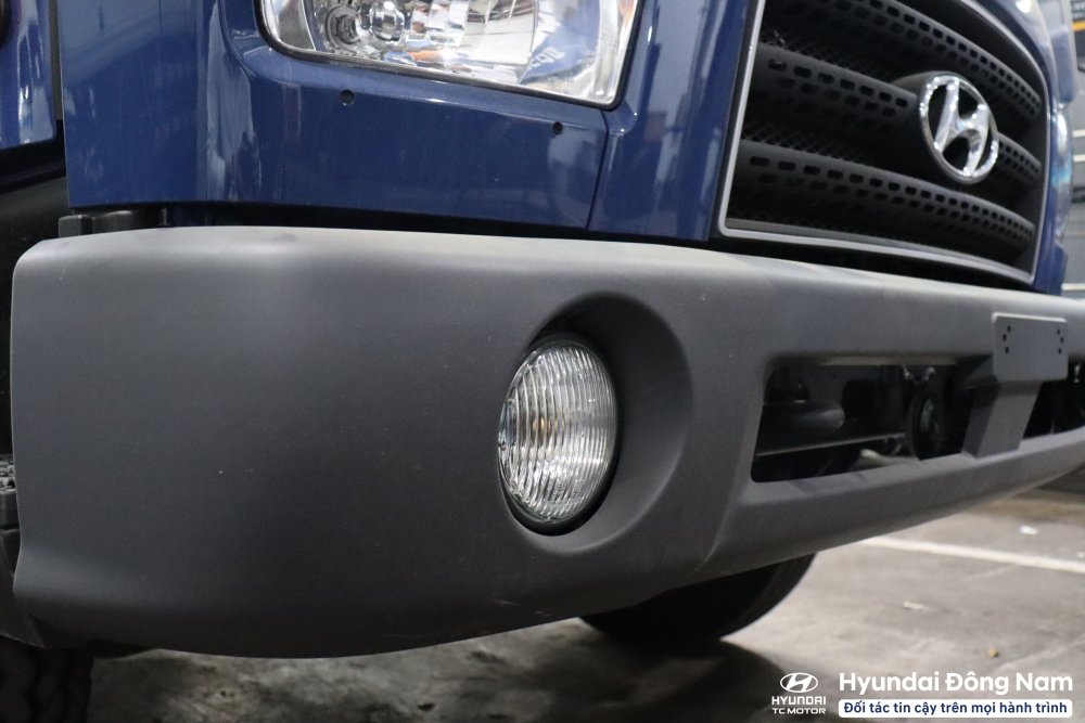 đèn phá sương Hyundai W11XL thùng bạt