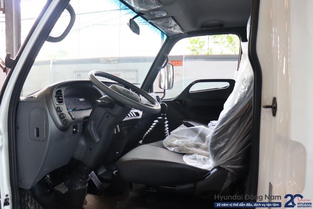 Nội thất Hyundai W750 Series